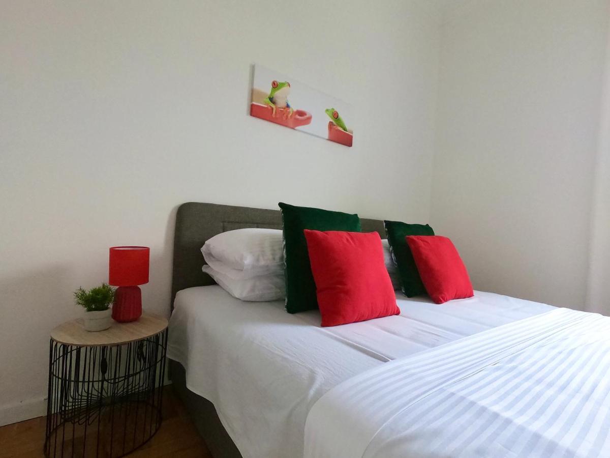 Kaštel Štafilić Sunny Apartment By The Beach מראה חיצוני תמונה
