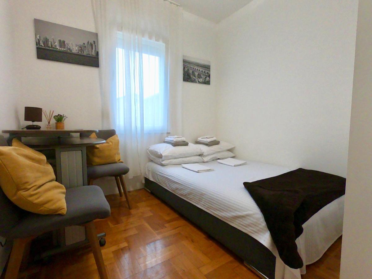 Kaštel Štafilić Sunny Apartment By The Beach מראה חיצוני תמונה