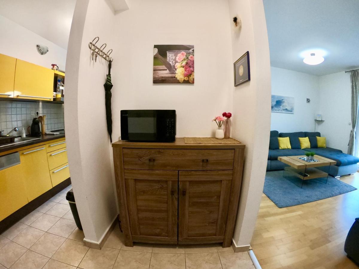 Kaštel Štafilić Sunny Apartment By The Beach מראה חיצוני תמונה