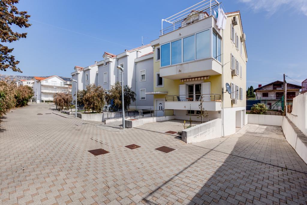 Kaštel Štafilić Sunny Apartment By The Beach מראה חיצוני תמונה